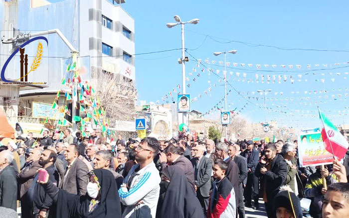 حضور گسترده مردم مرودشت در راهپیمایی 22 بهمن
